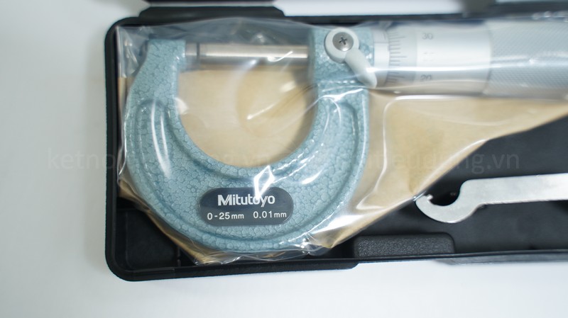 Panme đo ngoài cơ khí Mitutoyo 103-137 | 0-25mm/0.01 2